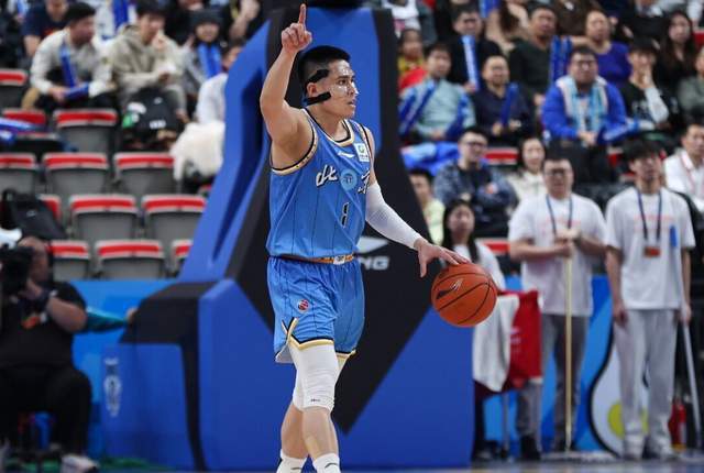 半岛体育网址-4战3负跌出争冠区！又一伪强队被打回原形，大牌云集却打不了硬仗